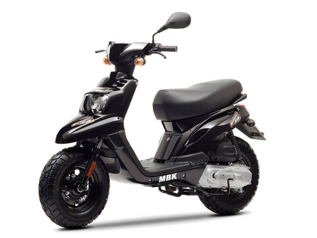 MBK Booster restauré dans l'atelier Alpes Moto & Scoot